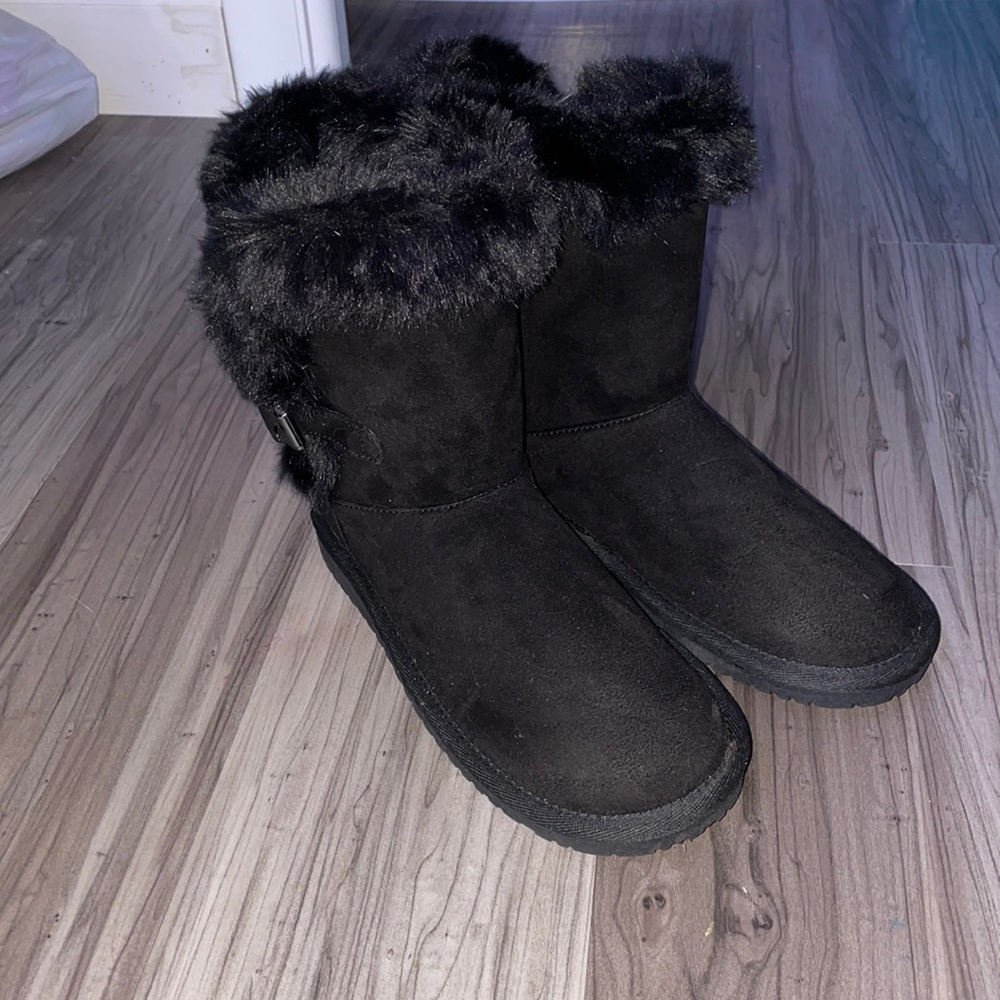 Black Furry Boots.